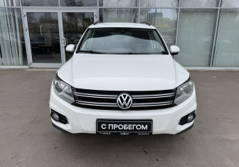 Подержанный автомобиль Volkswagen Tiguan 2013 года (2 фото)