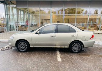 Подержанный автомобиль Nissan Almera Classic 2007 года (8 фото)