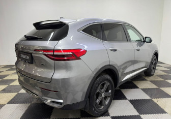 Подержанный автомобиль Haval F7 2022 года (5 фото)