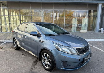 Подержанный автомобиль Kia Rio Sedan 2012 года (3 фото)