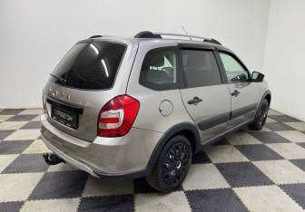 Подержанный автомобиль LADA (ВАЗ) Granta Wagon 2019 года (5 фото)