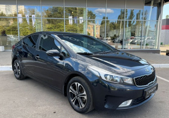 Подержанный автомобиль Kia Cerato Sedan 2019 года (3 фото)