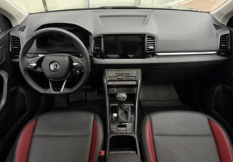 Подержанный автомобиль Skoda Karoq 2025 года (9 фото)