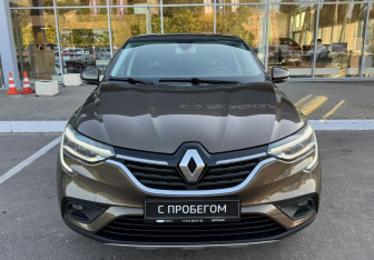 Подержанный автомобиль Renault Arkana 2019 года (2 фото)