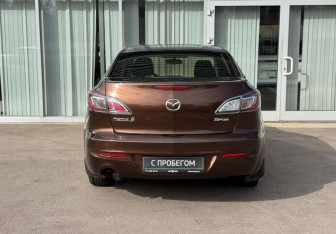 Подержанный автомобиль Mazda 3 Sedan 2013 года (6 фото)