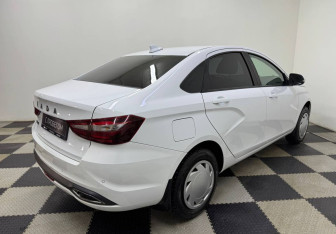 Подержанный автомобиль LADA (ВАЗ) Vesta Sedan 2023 года (5 фото)