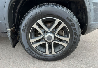 Подержанный автомобиль Chevrolet Niva 2012 года (12 фото)