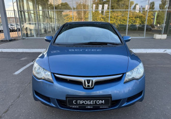 Подержанный автомобиль Honda Civic Sedan 2007 года (2 фото)