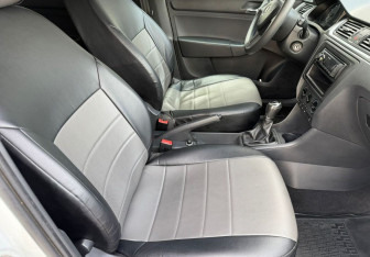 Подержанный автомобиль Skoda Rapid Liftback 2016 года (9 фото)