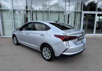 Подержанный автомобиль Hyundai Solaris Sedan 2020 года (5 фото)