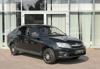 Подержанный автомобиль LADA (ВАЗ) Granta Sedan 2014 года (3 фото)