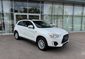Подержанный автомобиль Mitsubishi ASX 2014 года (3 фото)