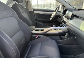 Подержанный автомобиль Geely Coolray 2023 года (14 фото)