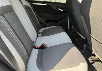 Подержанный автомобиль Fiat Punto Hatchback 2012 года (11 фото)