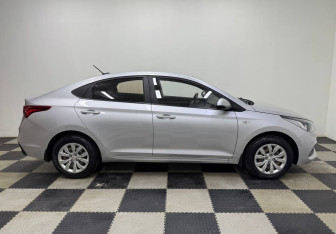 Подержанный автомобиль Hyundai Solaris Sedan 2017 года (4 фото)