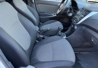 Подержанный автомобиль Hyundai Solaris Sedan 2014 года (9 фото)