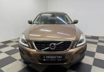 Подержанный автомобиль Volvo XC60 2012 года (2 фото)