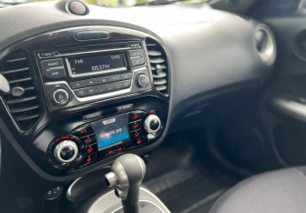 Подержанный автомобиль Nissan Juke 2018 года (15 фото)
