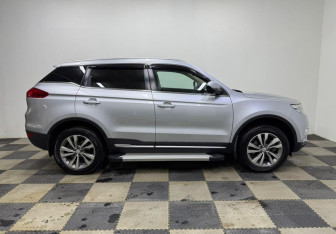 Подержанный автомобиль Geely Atlas 2019 года (4 фото)