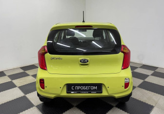 Подержанный автомобиль Kia Picanto 2014 года (6 фото)