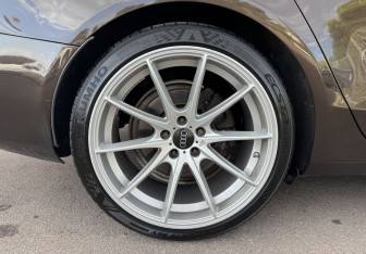 Подержанный автомобиль Audi A4 Sedan 2013 года (12 фото)