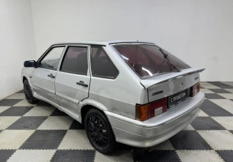 Подержанный автомобиль LADA (ВАЗ) 2114 2010 года (7 фото)