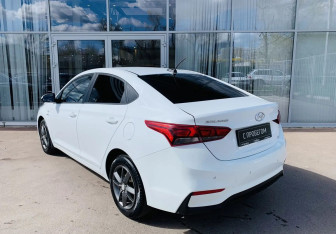 Подержанный автомобиль Hyundai Solaris Sedan 2019 года (7 фото)