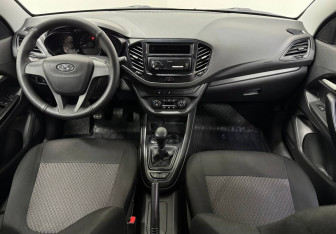 Подержанный автомобиль LADA (ВАЗ) Vesta Sedan 2018 года (11 фото)