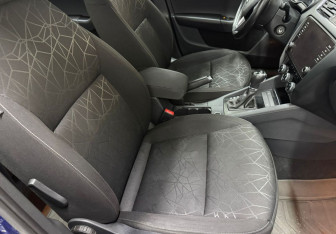 Подержанный автомобиль Skoda Octavia Liftback 2018 года (9 фото)