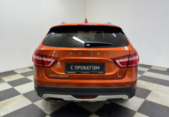 Подержанный автомобиль LADA (ВАЗ) Vesta Wagon 2018 года (6 фото)