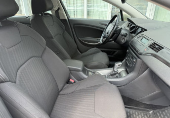 Подержанный автомобиль Citroen C5 Wagon 2008 года (10 фото)