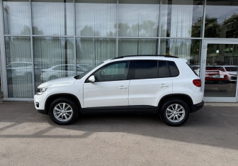 Подержанный автомобиль Volkswagen Tiguan 2013 года (8 фото)