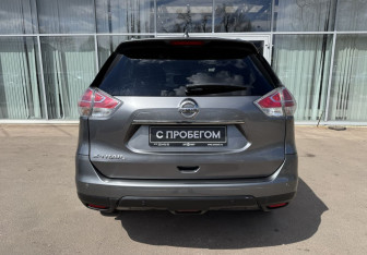 Подержанный автомобиль Nissan X-Trail 2017 года (6 фото)
