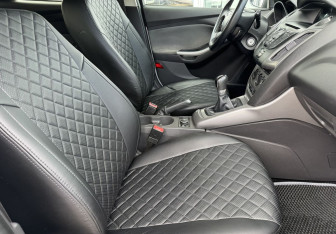 Подержанный автомобиль Ford Focus Hatchback 2013 года (10 фото)