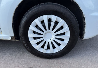 Подержанный автомобиль Renault Logan Sedan 2014 года (12 фото)