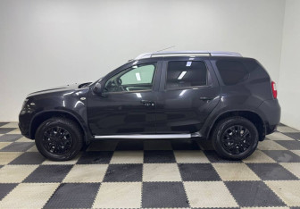 Подержанный автомобиль Nissan Terrano 2017 года (8 фото)