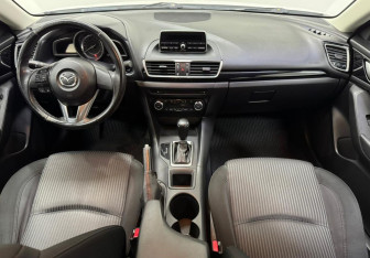 Подержанный автомобиль Mazda 3 Sedan 2014 года (11 фото)