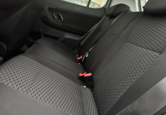 Подержанный автомобиль Skoda Fabia Hatchback 2011 года (12 фото)