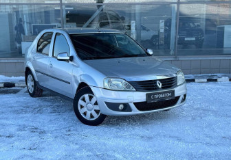 Подержанный автомобиль Renault Logan Sedan 2014 года (3 фото)