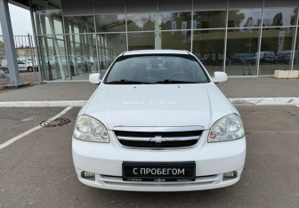 Подержанный автомобиль Chevrolet Lacetti Sedan 2012 года (2 фото)