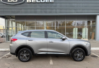 Подержанный автомобиль Haval F7 2022 года (4 фото)