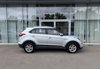Подержанный автомобиль Hyundai Creta 2017 года (4 фото)