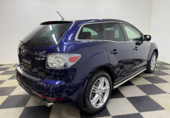 Подержанный автомобиль Mazda CX-7 2011 года (5 фото)