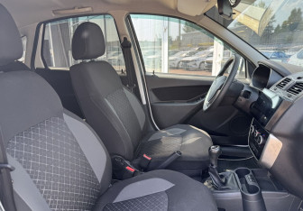 Подержанный автомобиль LADA (ВАЗ) Granta Hatchback 2019 года (10 фото)