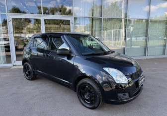 Подержанный автомобиль Suzuki Swift Hatchback 2008 года (3 фото)