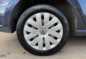 Подержанный автомобиль Volkswagen Polo Sedan 2012 года (12 фото)