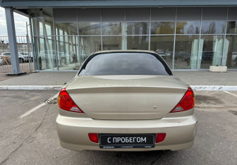 Подержанный автомобиль Kia Spectra Sedan 2008 года (6 фото)