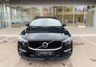 Подержанный автомобиль Volvo XC60 2021 года (2 фото)