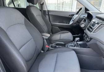 Подержанный автомобиль Hyundai Creta 2019 года (10 фото)