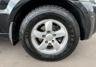 Подержанный автомобиль Kia Sorento 2008 года (12 фото)